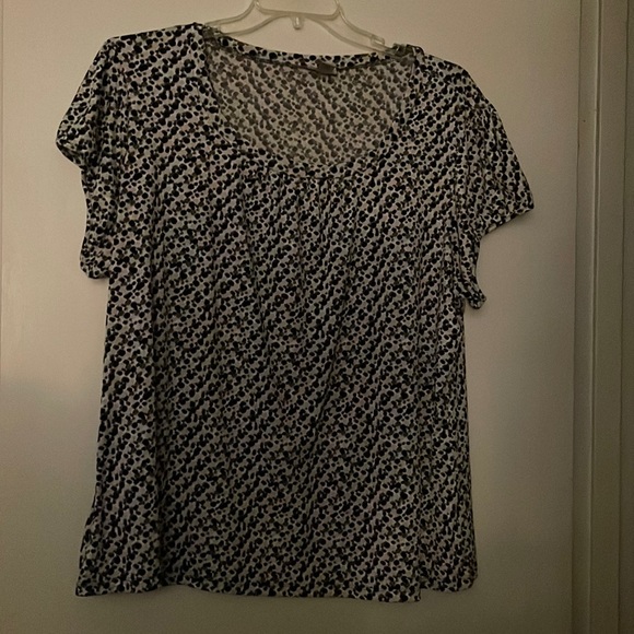 Worthington Tops - Worthington print  blouse